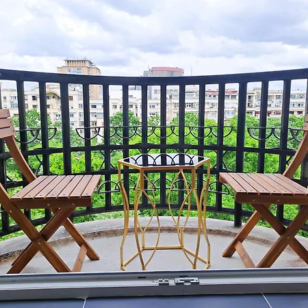 Apartment New Luxury Flat At Unirii And Parliament Bukarest